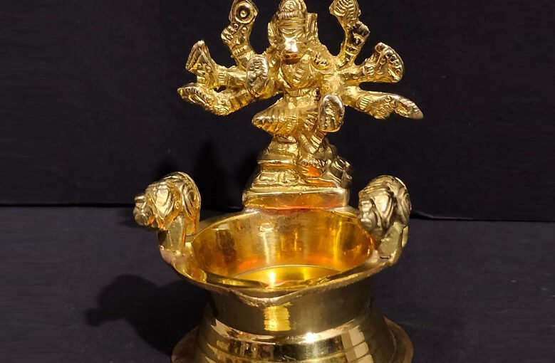 Golden Brass Kamakshi Vilakku Lamp, For Diwali Decor, Small at Rs 1500 in  Nagpur